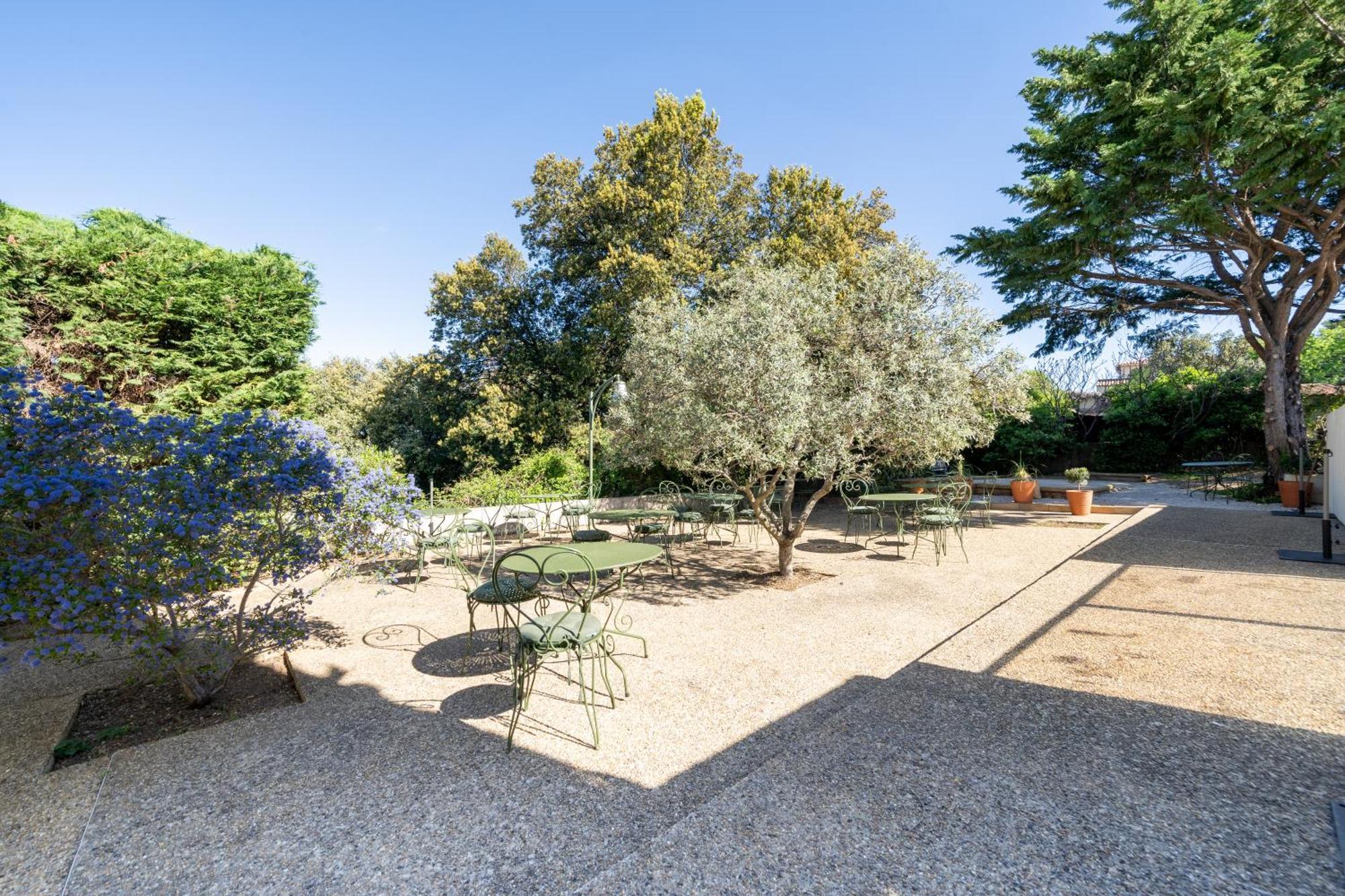 Hotel La Garrigue & Bar Piscine Venasque Exterior photo